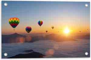 Foto: Tuinposter luchtballonnen zwevend bij bergtoppen boven het wolkendek 60x40 cm foto op tuinposter wanddecoratie voor buiten en binnen 