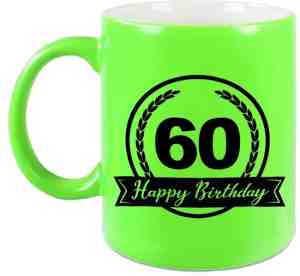Foto: Happy birthday 60 years cadeau mok beker met wimpel   330 ml   neon groen   verjaardagscadeau