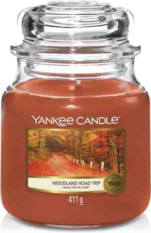 Foto: Yankee candle medium jar geurkaars woodland road trip