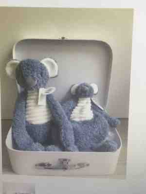 Foto: Geboortegeschenk geboorte cadeau babyborrel koffertje met knuffel en knuffeldoek koala