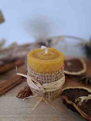 Foto: L abeille handgemaakte 100 puur bijenwaskaarsen theelicht   55cm x 4cm   1stuk