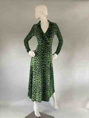 Foto: Panterprint jurk groene panterprint jurk jurk overslagjurk groene jurk travel kwaliteit jurk stretch jurk maat s 36
