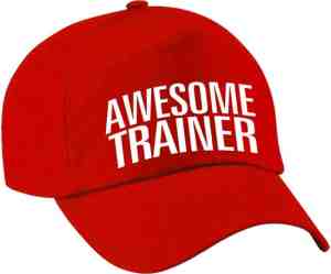 Foto: Bellatio decorations cadeau petcap voor volwassenen   awesome trainer   rood   geweldige trainer