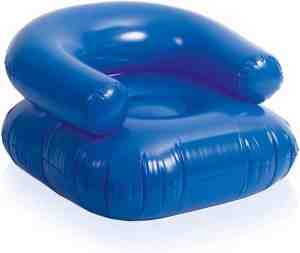 Foto: Fielda opblaasbare zwembadstoel hoogwaardige kwaliteit comfortabel drijvend zitmeubel afmetingen 70x45x70cm diepblauw gemakkelijk opblaasbaar draagbaar ideaal voor ontspanning in het zwembad opvouwbaar praktisch meubelstuk voor kamp