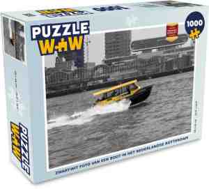 Foto: Puzzel zwart wit foto van een boot in het nederlandse rotterdam   legpuzzel   puzzel 1000 stukjes volwassenen