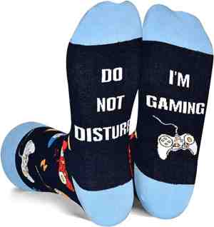Foto: Malinsi grappige sokken gaming   lichtblauw   do not disturb   one size   cadeau mannen   huissokken   housewarming   verjaardag