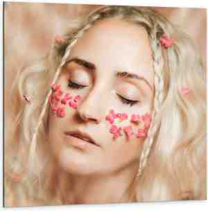 Foto: Dibond roze bloemenmeisje blond 100x100cm foto op aluminium met ophangsysteem 