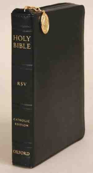 Foto: Revised standard version catholic bible