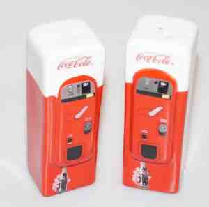 Foto: Coca cola ceramic salt pepper shakers vending machine