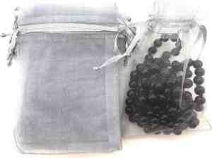 Foto: 24 stuks organza zakjes traktatie cadeau kadozakjes tajse geschenkzakjes grijs zilverkleurig 12 5 x 17 5cm