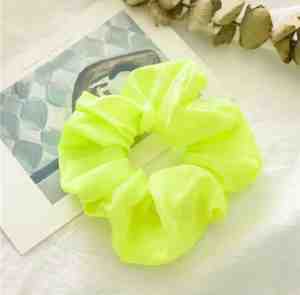 Foto: Akyol geel scrunchie haarband haarelastiek haar elastiek groen neon feest haaraccessoires crunch crunchie voor accesoires