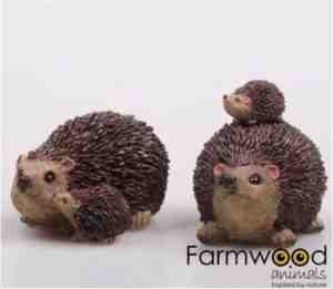 Foto: Farmwood animals tuinbeeld egel met kind 10x7x8 cm