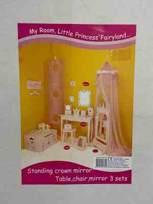 Foto: Prinsessen kaptafel met spiegel kinderkamer opmaak tafel